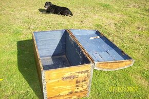 Stará dřevěná truhla - 9