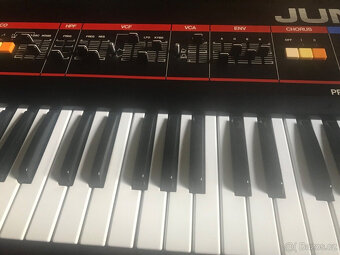 Roland Juno 60 s kufrem, vintage v dobrém stavu, GF-Studio n - 9