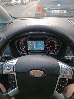 Ford s-max 2.0Tdci 103kw - 9