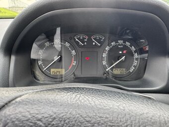 Vůz Škoda Octavia 1.6i 75 kW - 9