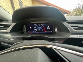 Škoda Superb sedan - 9