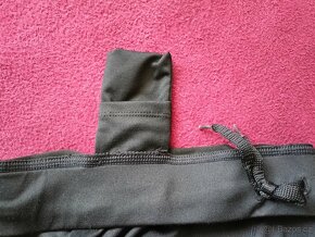 Černé sportovní přiléhavé kalhoty - 9