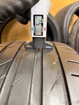 Letní pneu 225/40/18 - 9