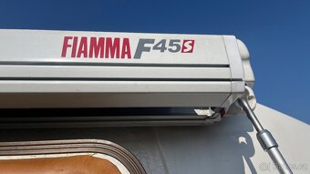 obytný automobil Renault Trafic - 9