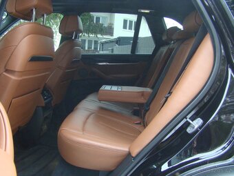 BMW X5 40d 1.MAJ ČR INDIVIDUAL LED - 9