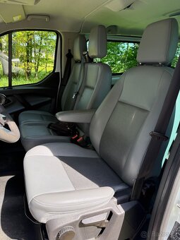 Ford Transit Custom 2,2 Bus 9 míst , manuál 74kw - 9
