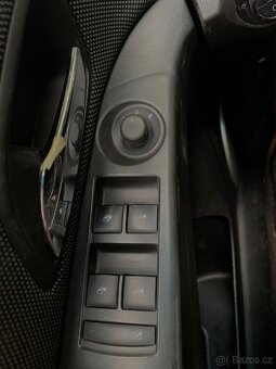 Chevrolet Cruze 2.0 CDTi - na díly nebo pro kutily - 9