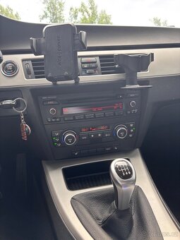 BMW E90 318 LCI - 9