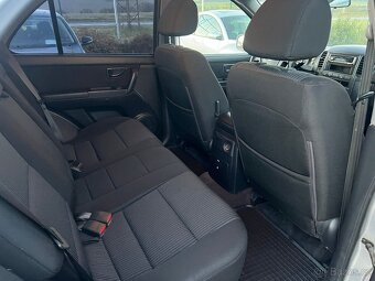 Kia Sorento 2.5 CRDi 125kW 4x4 KLIMA TZ 3.000kg - 9