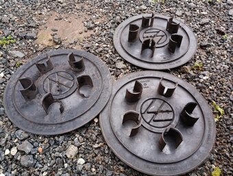 Disky VW transporter T4 + pokličky - 9