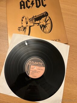 AC/DC – For Those About To Rock We Salute You - 9