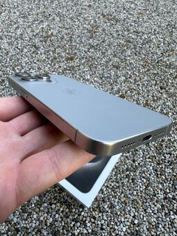 IPhone 15 pro - baterie 100% natural - 9