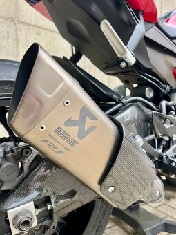 Yamaha YZF-R1 RN32 - 9