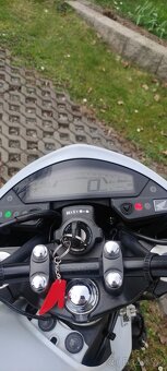 Honda Hornet CB600F - 9