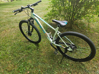 Dámské 27,5" horské hliníkové kolo ROCK MACHINE, rám 18" - 9