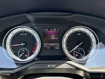 Škoda Superb 2.0 TDI 4x4 DSG 140kW LAURIN&KLEMENT CZ - 9