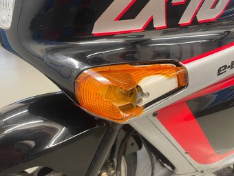 Kawasaki ZX10 - 9