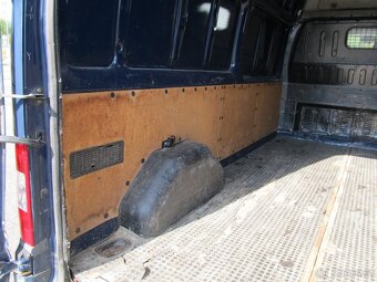 Ford Transit 350L 2.2 TDCi MAXI - 9