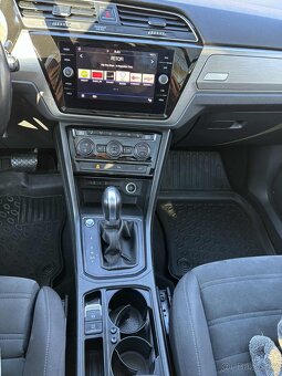 Volkswagen Touran 1.6 TDI SCR 115k Comfortline DSG - 9