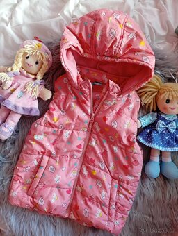 Dívčí vesta vel..98, 116, 122 - 9