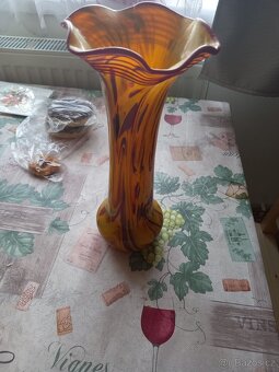 Sklo a porcelán - 9