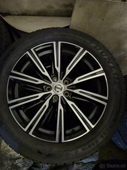 Volvo 5x108 235/55 R19 - 9