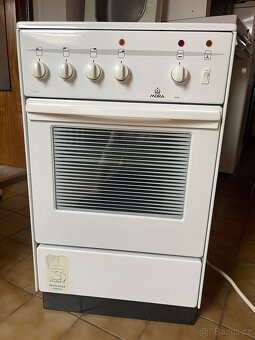Elektrický sporak s troubou - 9