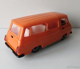 Škoda 1203 oranžová KDN stará hračka Kaden - 9