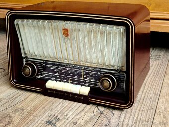 Staré rádio Philips B3X72U/69, 1957-58, Holandsko - 9