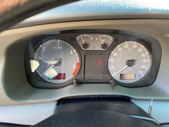 Škoda Octavia I (v plné výbavě) - 9