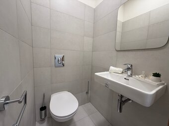 PRONÁJEM KANCELÁŘSKÉHO KOMPLEXU O CP CCA 181,57M2 V BRNĚ - 9