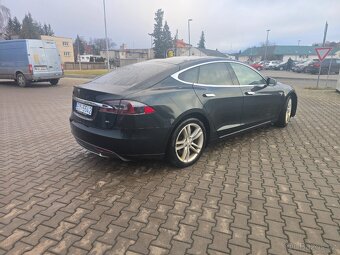Tesla Model S85 Free Supercharger - 9