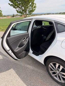 Hyundai i30 hatchback, 103 kW/1.4 T-GDI - 9
