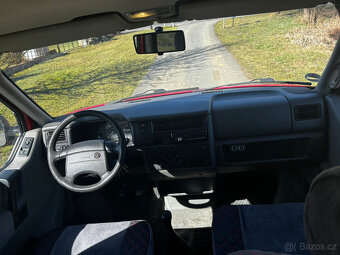 Volkswagen Multivan 2.5 TDI 75kW, 7. Míst, Manual, Tažné - 9