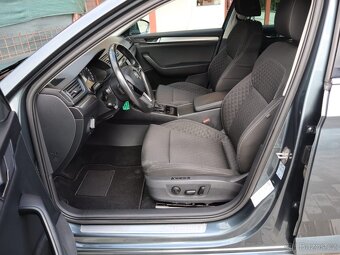 Škoda Superb 2.0TDi 110kW DSG Style - 9
