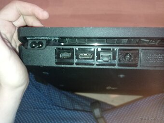 PlayStation 4 Slim a hry - 9