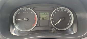Škoda Fabia 2 - 9