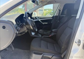 Škoda Octavia 1,6 TDI ELEGANCE,TAŽNÉ,+KOLA nafta manuál - 9