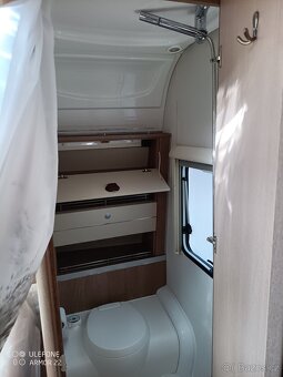 Prodám karavan Fendt 650 dvouosy - 9