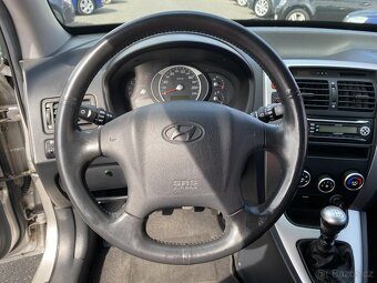 Hyundai Tucson 2.0CRDi ,  103 kW nafta, 2007 - 9