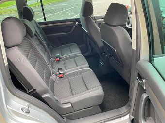 Volkswagen Touran 2.0 TDI - 9