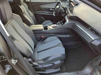 Peugeot 3008 1,2 PT EAT8 ALLURE 111.000 km - 9