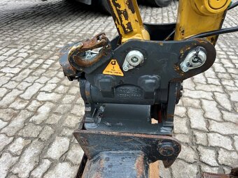 Prodám minibagr CAT 301.8 - 9