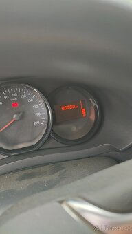 Dacia Dokker 1.6 benzín - 9