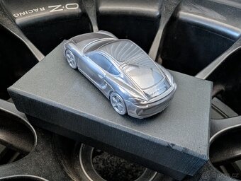 Originál Porsche těžítko - 9