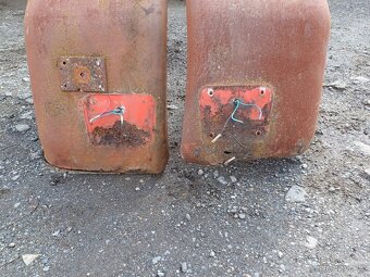Blatníky Zetor 3011 - 9