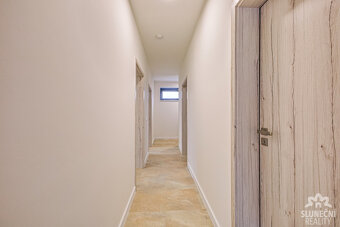 Pronájem bytu 3+kk,76,8m², v novostavbě s balkonem a parkova - 9
