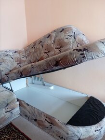 Rohová rozkládací sedačka s úložným prostorem - 9
