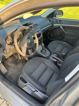 ŠKODA OCTAVIA 2 TOUR 1.6. MPI 2012 - 9