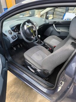 Ford fiesta - 9